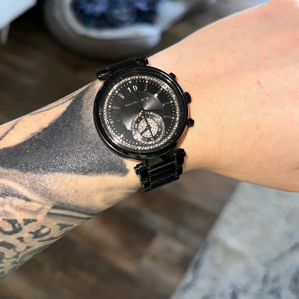 Black MK watch - Picture 1 of 5